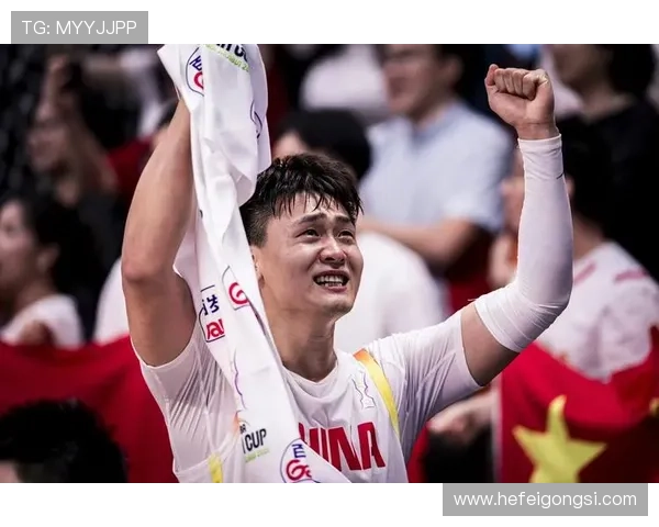 中国男篮迎战日本队,全力争夺亚洲杯冠军,球迷期待强势表现 中国男篮迎战日本队,全力争夺亚洲杯冠军,球迷期待强势表现