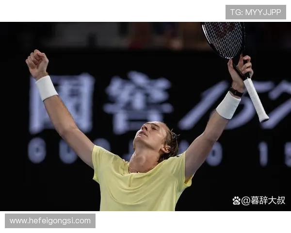 世界网球新星崛起 美国公开赛冠军争夺战进入白热化阶段 世界网球新星崛起 美国公开赛冠军争夺战进入白热化阶段