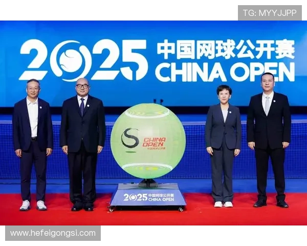 2025年网球赛季揭幕战各大新星表现亮眼 突破性胜利引发关注 2025年网球赛季揭幕战各大新星表现亮眼 突破性胜利引发关注