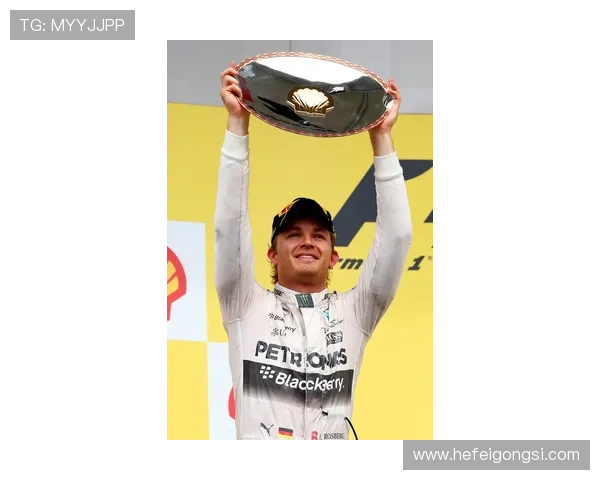 F1赛季最新动态:车手争夺激烈 新技术升级引发热议 F1赛季最新动态:车手争夺激烈 新技术升级引发热议