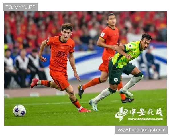 中国男篮力克澳大利亚晋级世界杯四强 决胜时刻展现顽强拼搏精神 中国男篮力克澳大利亚晋级世界杯四强 决胜时刻展现顽强拼搏精神