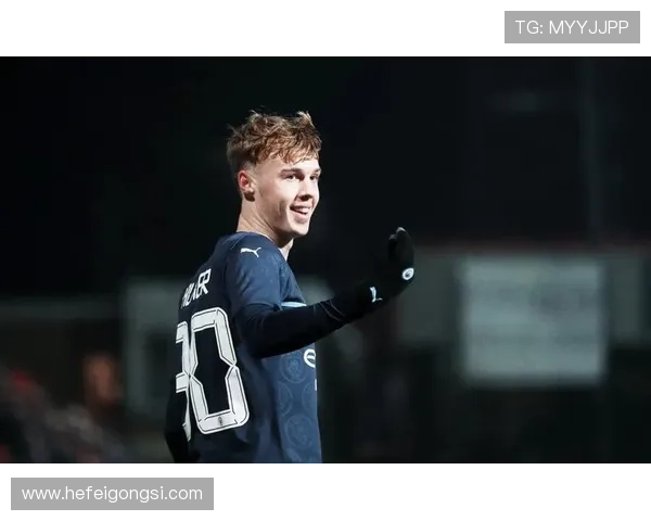 斯温登俱乐部新闻:新赛季展望与球队阵容大变化引关注